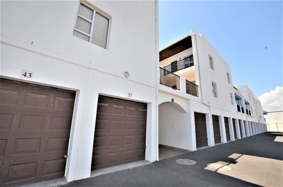 1 Bedroom Property for Sale in George Park Western Cape